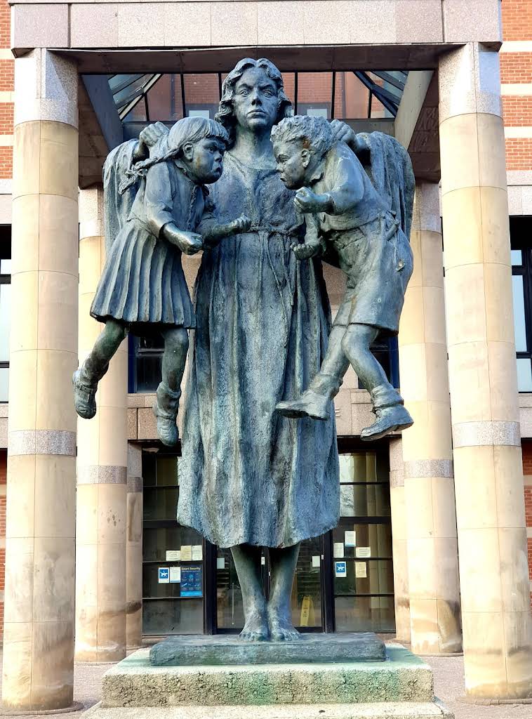 Centre square scales of justice statue by Adrian Z